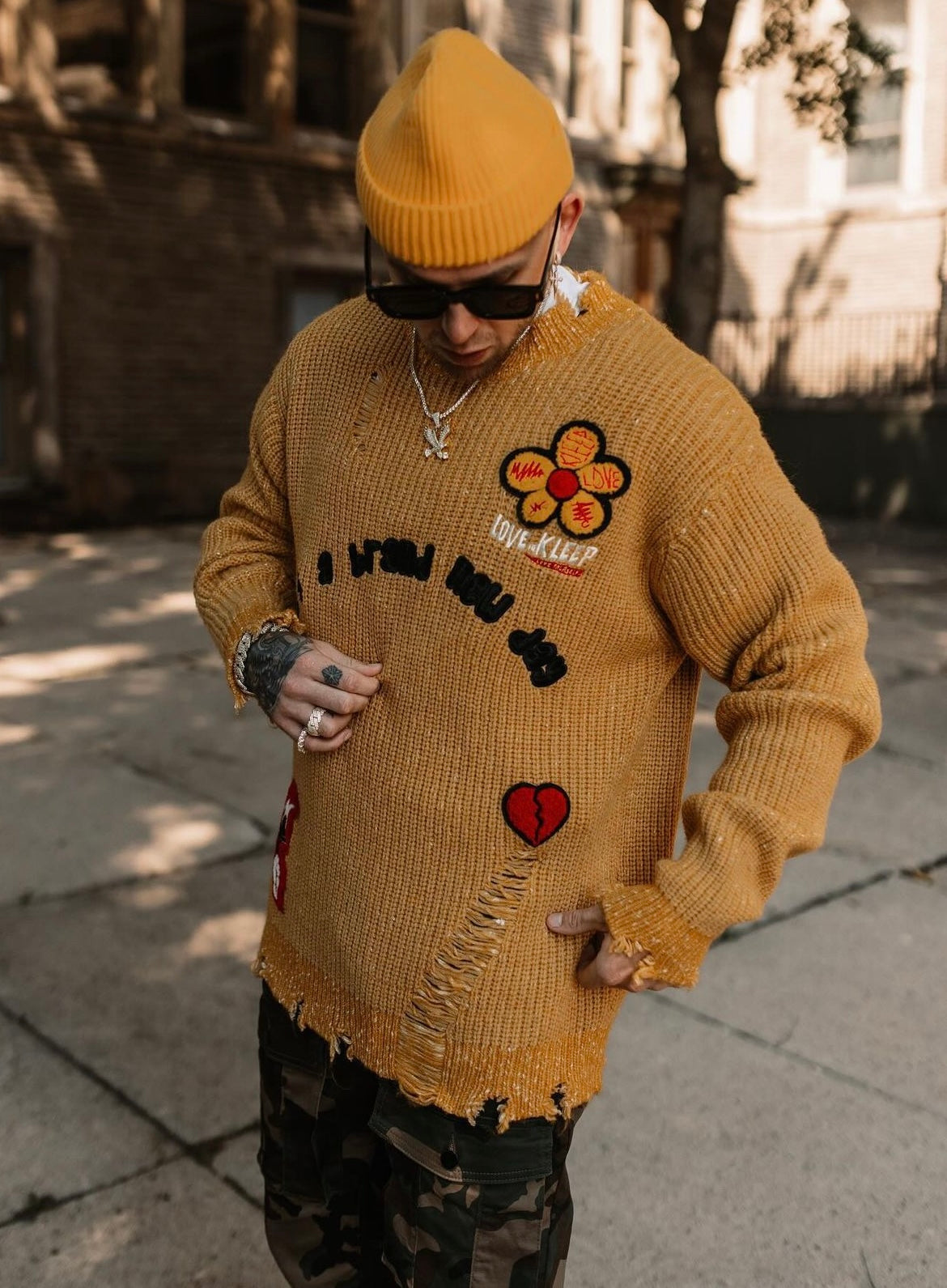 KIWI Heavy Gauge Ripped Knit Sweater with patches