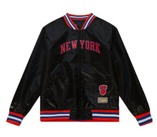 Load image into Gallery viewer, NBA SLAP STICKER REVERSIBLE
JACKET KNICKS