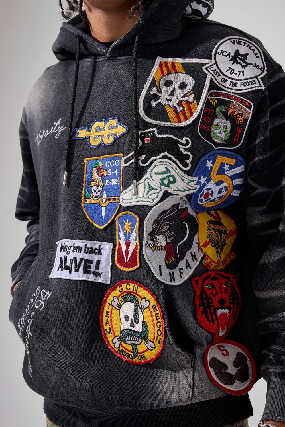 WAR ANGEL PULLOVER HOODIE (VINTAGE BLACK) 84434H