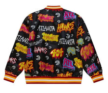 Load image into Gallery viewer, NBA SLAP STICKER REVERSIBLE
JACKET HAWKS