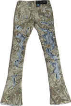 Load image into Gallery viewer, MEN’S WAIMEA STACKED FIT GREEN CAMO 2 JEANS