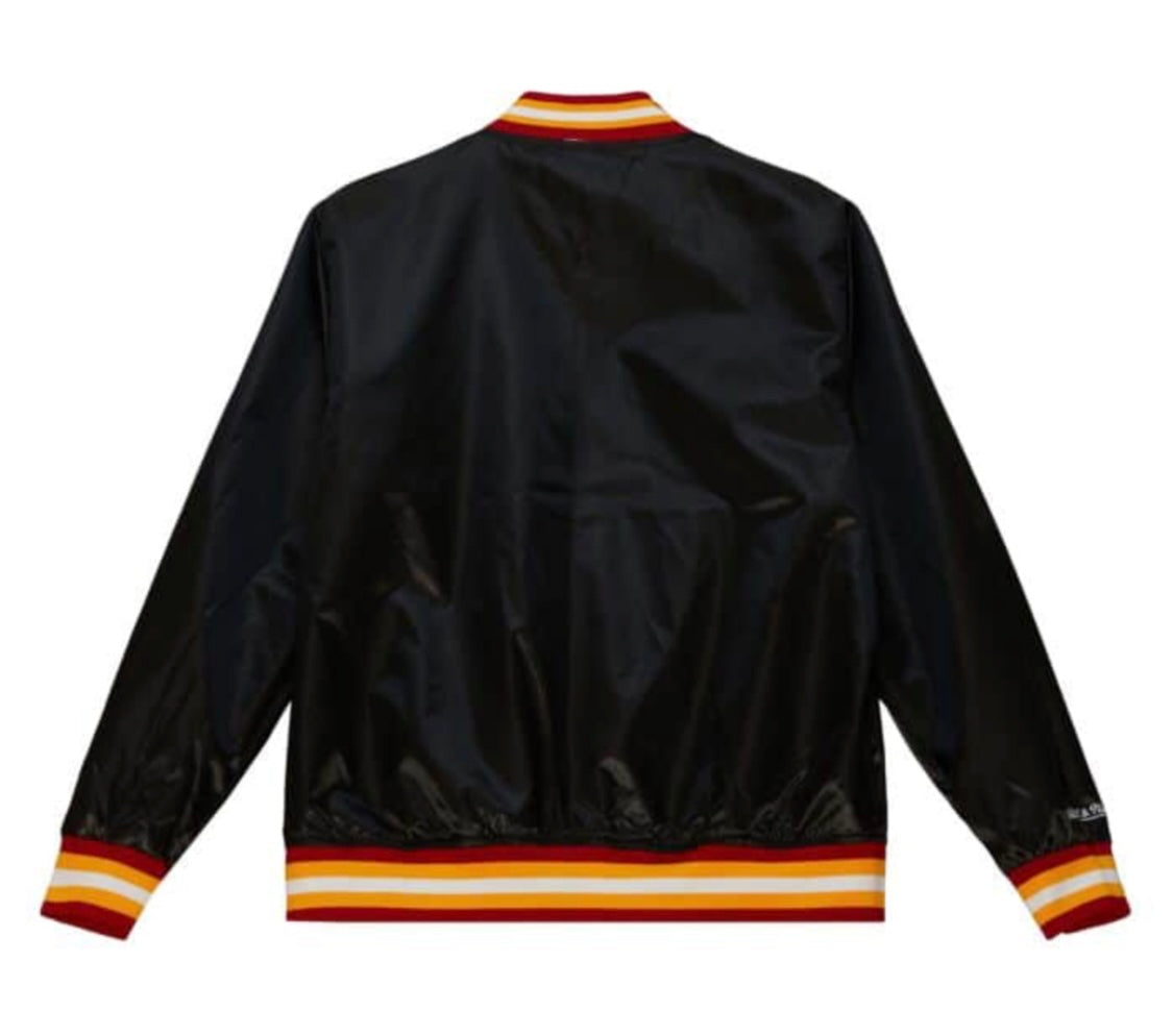 NBA SLAP STICKER REVERSIBLE
JACKET HAWKS