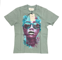 Summer time tee