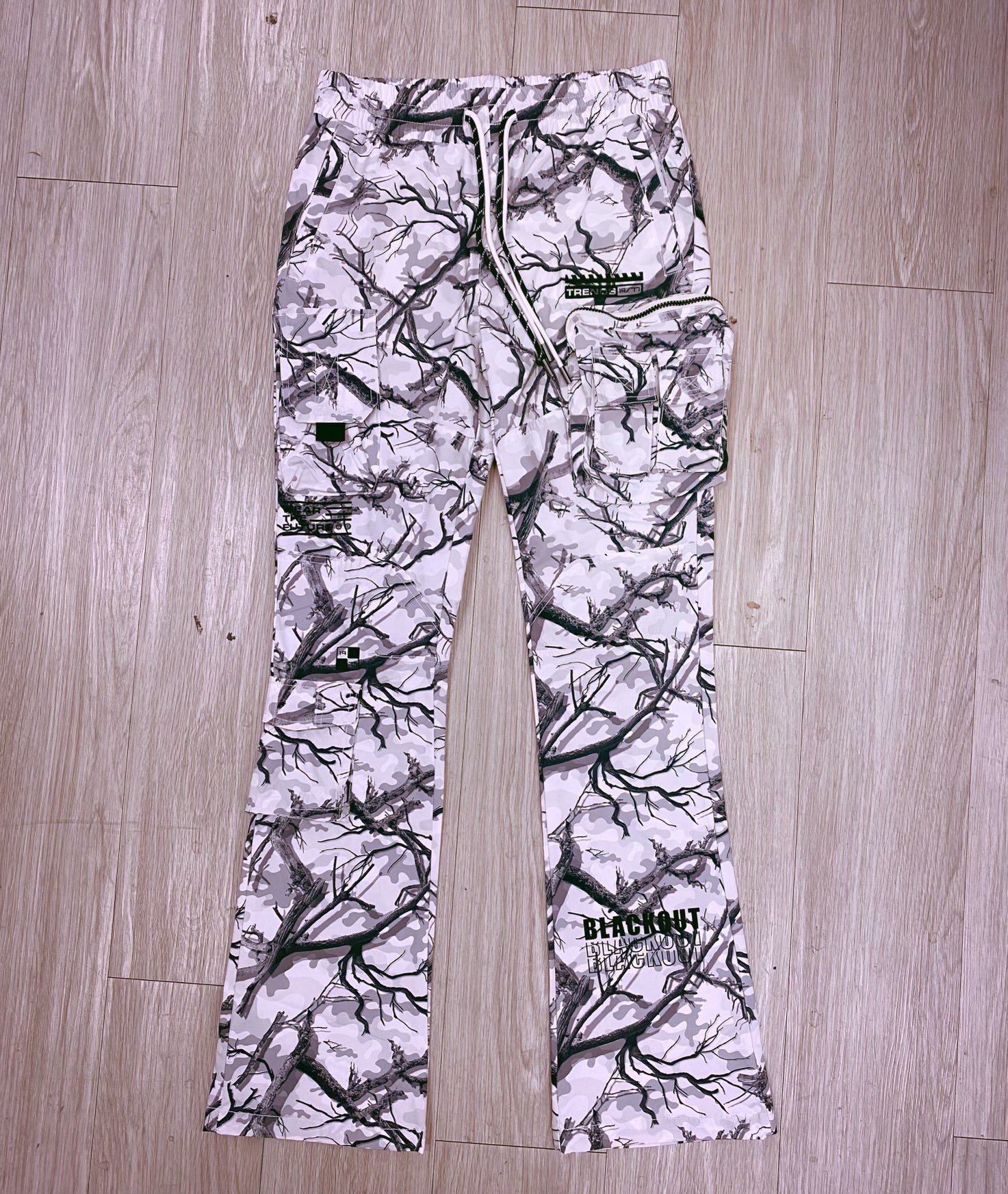 windbreaker white tree pants