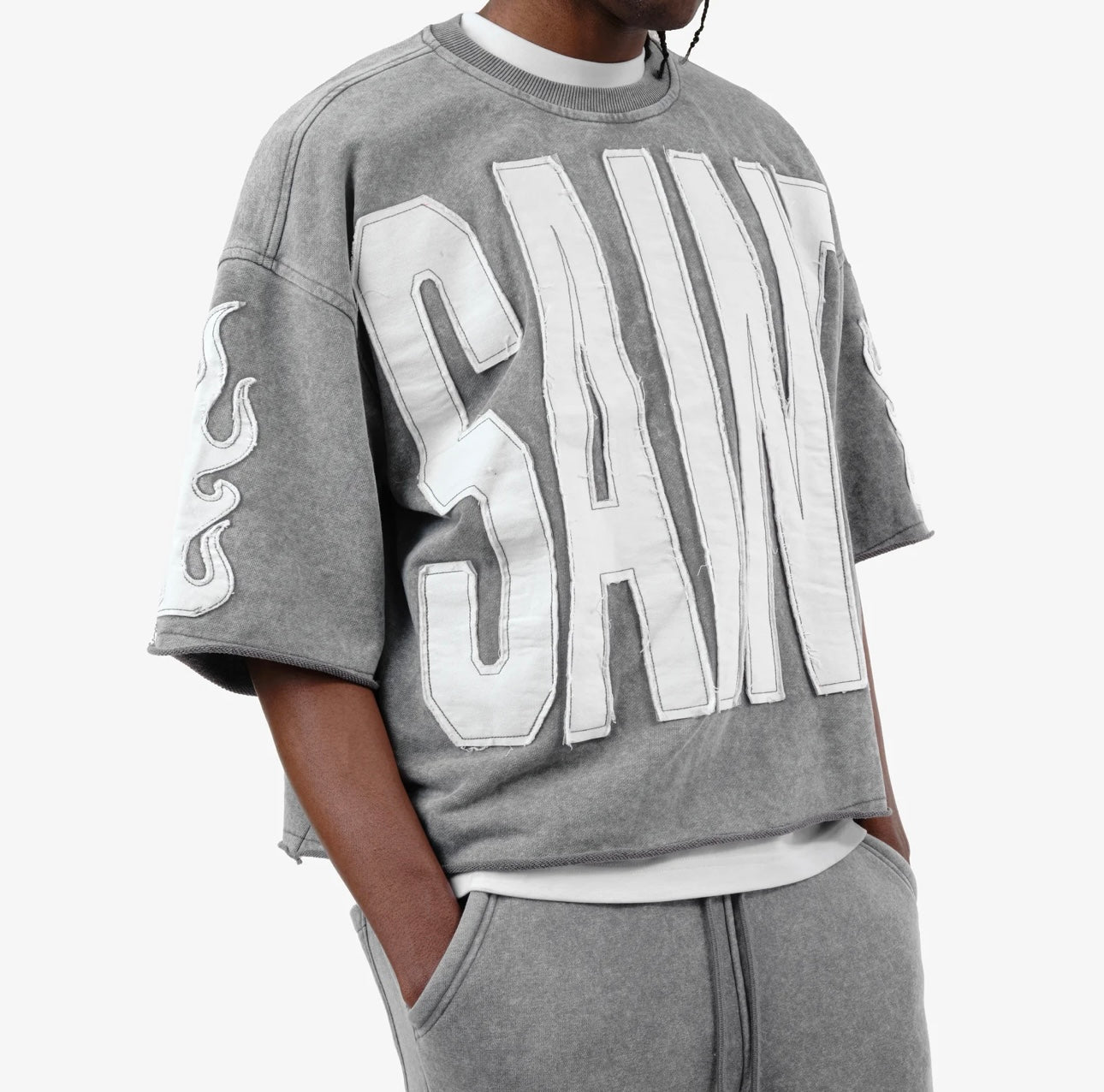 CROPPED GRAY SAINT SHORT SLEEVE