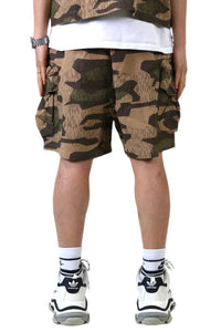KILO Fine Ripstop Twill Wide bottom opening short pants.