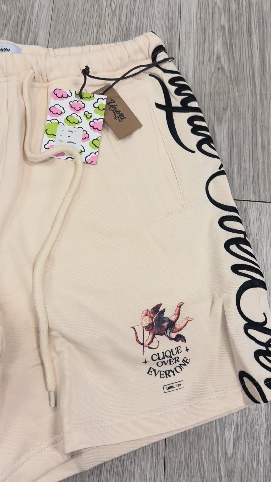 CLIQUE OVER Everyone Shorts OATMEAL us5217