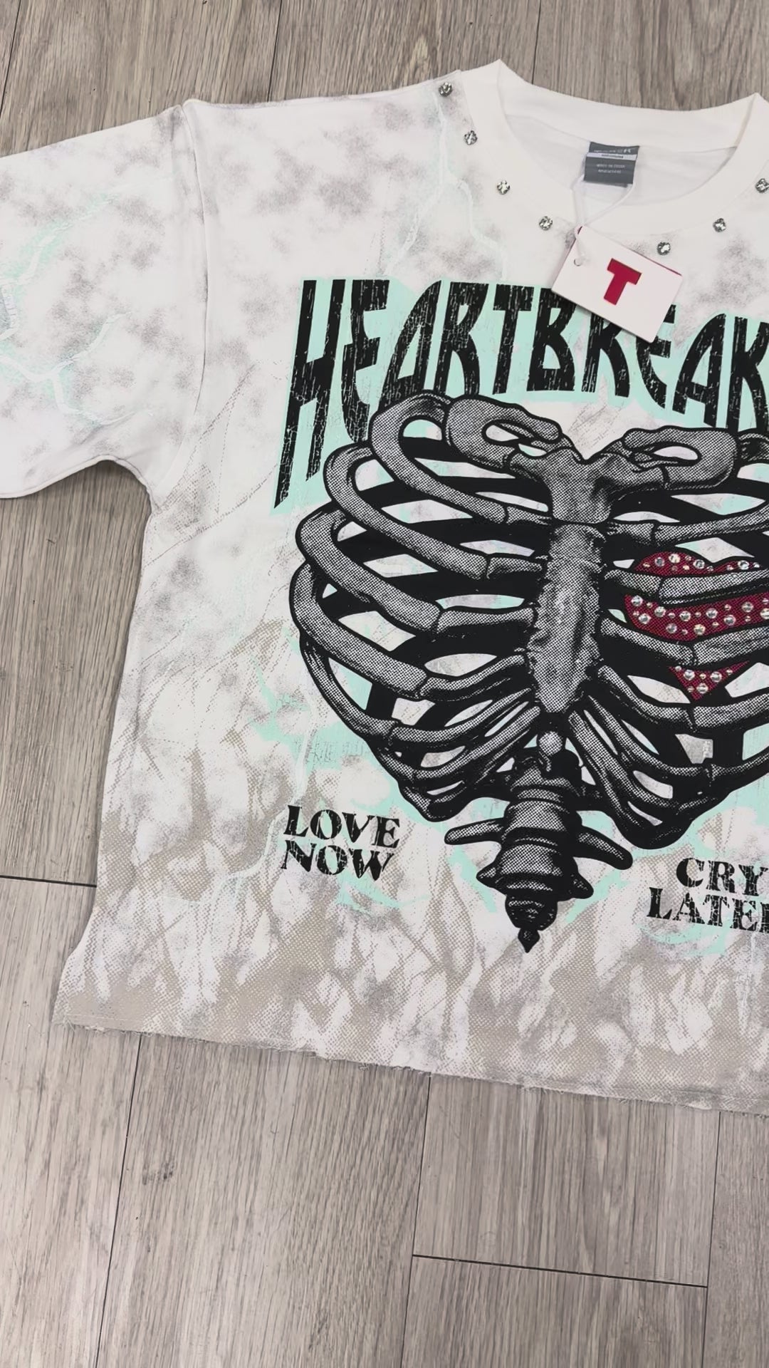 HEARTS BREAKER WHITE T5214