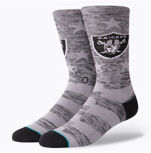 Load image into Gallery viewer, Stance Raiders Banner Socks